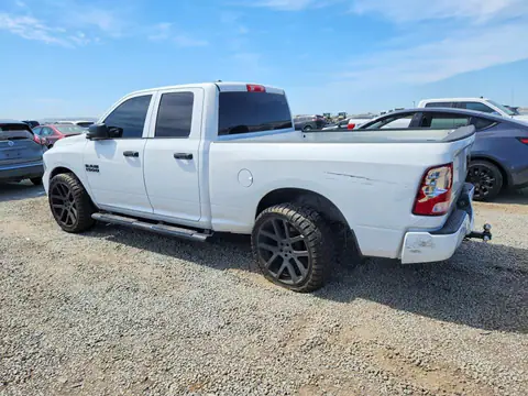 1C6RR6FG6JS275499 — 2018 RAM 1500, zdjęcie 2 z Copart 23.10.2026, Tył