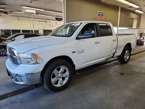 1C6RR7TT1JS268130 — 2018 RAM 1500, Бокова частина (Side), фото до ремонту