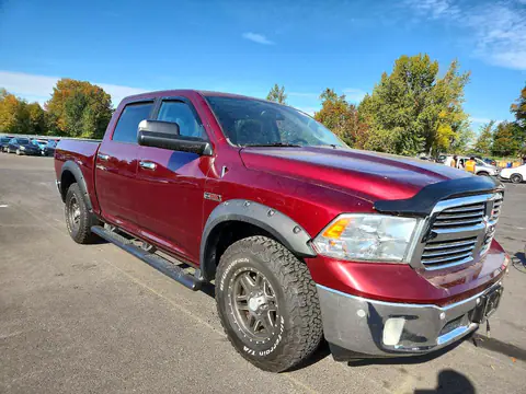 1C6RR7LM7JS258467 — 2018 RAM 1500, zdjęcie 4 z Copart 26.10.2026, Uszkodzenia mechaniczne