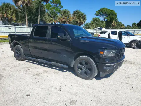1C6RREMT7KN801133 — 2019 RAM 1500, zdjęcie 4 z Copart, Tył