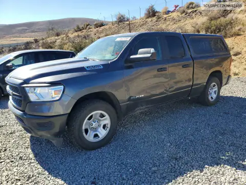 1C6SRFCT2KN652459 — 2019 RAM 1500, Боковая часть, фото до ремонта