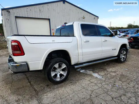 2020 Ram 1500 Laramie VIN 1C6SRFJM2LN418139 фото 3
