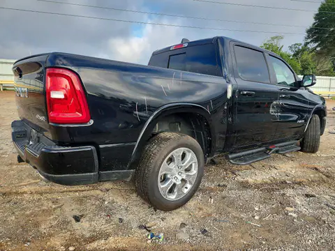 2025 RAM 1500 VIN 1C6SRFFP4SN672467 фото 3