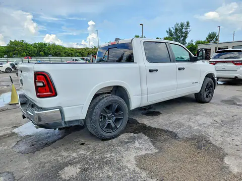 2025 RAM 1500 VIN 1C6SRFMP7SN563262 фото 3