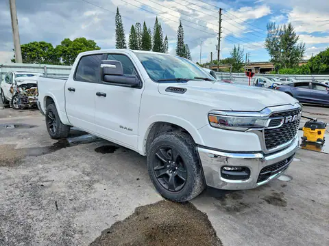 2025 RAM 1500 VIN 1C6SRFMP7SN563262 фото 4