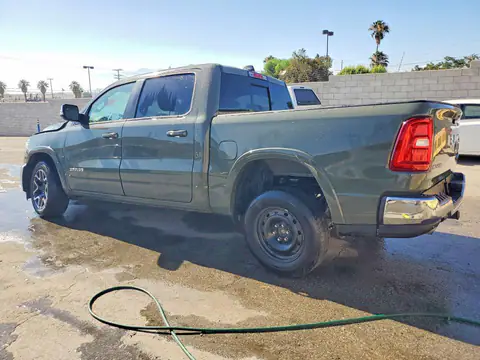 2026 RAM 1500 VIN 1C6SRFJP5TN281949 фото 2