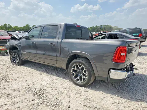 2026 RAM 1500 VIN 1C6SRFJT1TN290225 фото 2