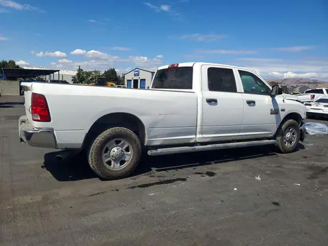 2016 RAM 2500 VIN 3C6UR4HJ6GG100869 фото 3
