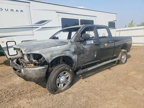 3C6UR5CL1JG161939 — 2018 RAM 2500, Пожар (Burn), фото до ремонта