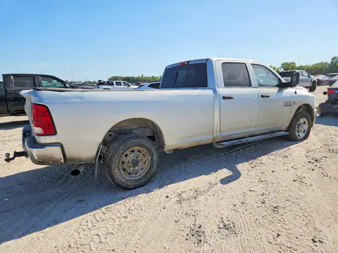 3C6UR4HL2JG414687 — 2018 RAM 2500, photo 3 from Copart 16.10.2026, Normal wear