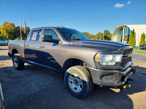 3C6UR5CJ4LG274902 — 2020 RAM 2500, zdjęcie 4 z Copart 23.10.2026, Drobne wgniecenia i rysy