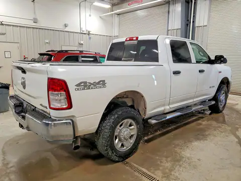 3C6UR5CJ3MG642861 — 2021 RAM 2500, foto 3 de Copart 28.10.2026, Lateral