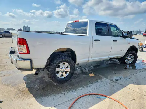 2024 RAM 2500 VIN 3C6UR5DL6RG153975 фото 3