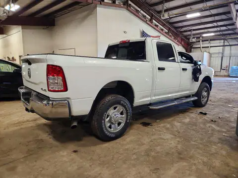 2024 RAM 2500 VIN 3C6UR5CJ3RG235422 фото 3