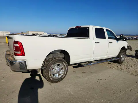3C6UR5HJ8RG398687 — 2024 RAM 2500, photo 3 from Copart 19.10.2026, Front end