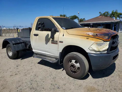 2014 RAM 3500 VIN 3C7WRSAJXEG327207 фото 4