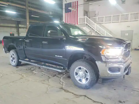 2021 RAM 3500 VIN 3C63R3CL4MG549767 фото 4