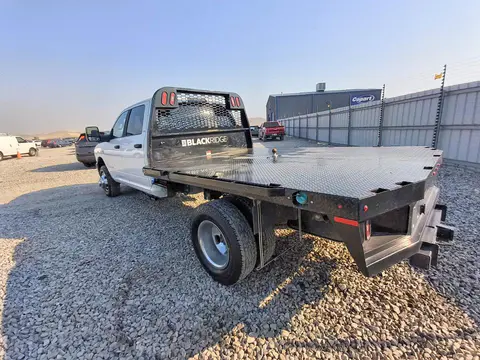 2024 RAM 3500 VIN 3C7WRTCLXRG409173 фото 2