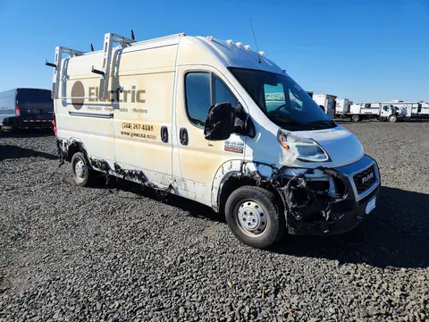 3C6LRVDG2ME530370 — 2021 RAM Promaster 2500, photo 4 from Copart 21.10.2026, Fire