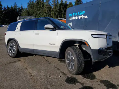 7PDSGCBA3RN030999 — 2024 Rivian R1S, foto 4 de Copart 19.10.2026, Parte trasera