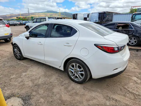 2016 Scion IA VIN 3MYDLBZV7GY124593 фото 2