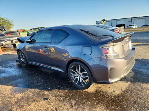 JTKJF5C73GJ024640 — 2016 Scion TC, photo 2 from Copart 15.10.2026, Front end