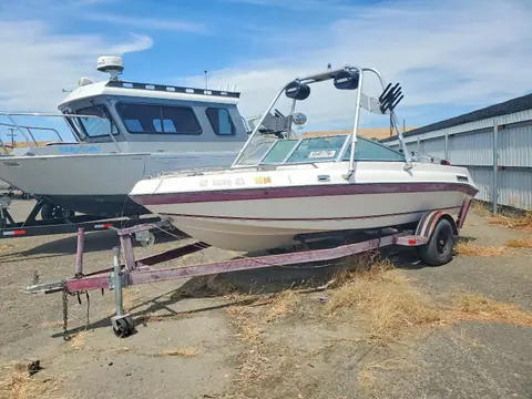 BRCB211CD292 — 1992 Seaswirl BOAT, Normalne zużycie (Normal Wear), zdjęć przed naprawą