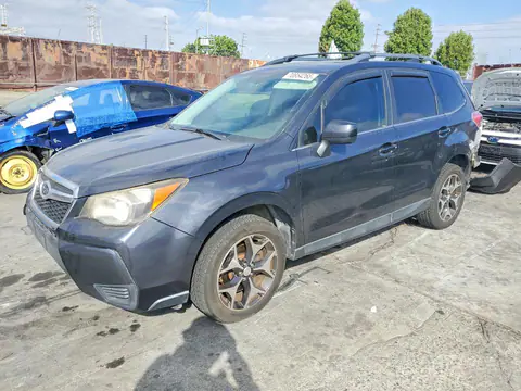 JF2SJGDC3FH491260 — 2015 Subaru Forester, Задняя часть (Rear End), фото до ремонта