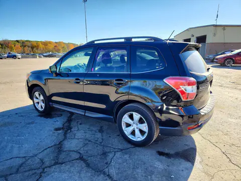 JF2SJAHC5FH477240 — 2015 Subaru Forester, фото 2 с аукциона Copart 22.10.2026, ПЕРЕДНЯЯ ЧАСТЬ