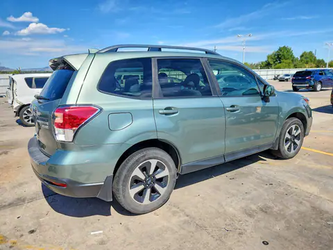 JF2SJAEC4HH570323 — 2017 Subaru Forester, zdjęcie 3 z Copart 28.10.2026, Bok