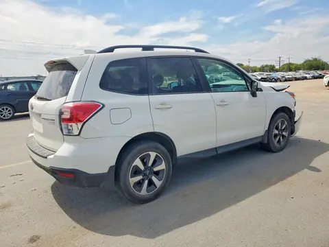 2017 Subaru Forester VIN JF2SJAEC3HH403824 фото 3