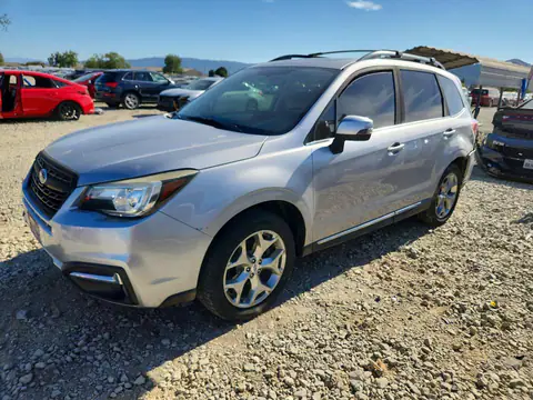 JF2SJATC7HH411962 — 2017 Subaru Forester, Tył (Rear End), zdjęć przed naprawą