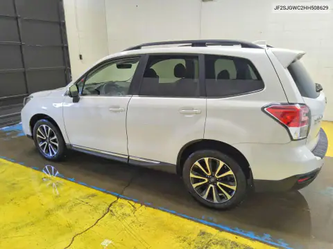 JF2SJGWC2HH508629 — 2017 Subaru Forester, photo 2 from Copart 15.10.2026, Mechanical damage