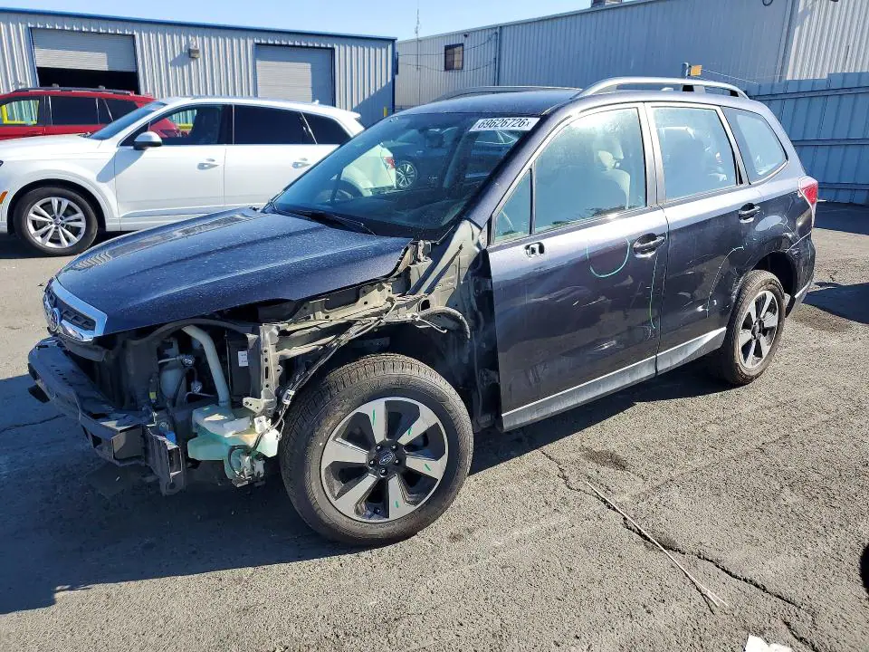 JF2SJABC0HH419869 Subaru Forester 2017 — uszkodzenie Przód, zdjęcie przed naprawą