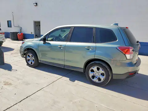 2017 SUBARU FORESTER VIN JF2SJAAC4HH456666 фото 2