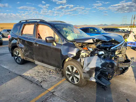JF2SJAJC7HH439327 — 2017 Subaru Forester, foto 4 de Copart 28.10.2026, Parte delantera