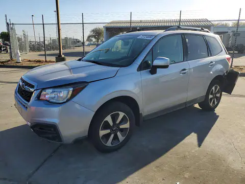 JF2SJAEC7HH535324 — 2017 Subaru Forester, Задня частина (Rear End), фото до ремонту