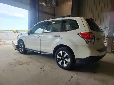 2017 SUBARU FORESTER VIN JF2SJABC9HH407347 фото 2