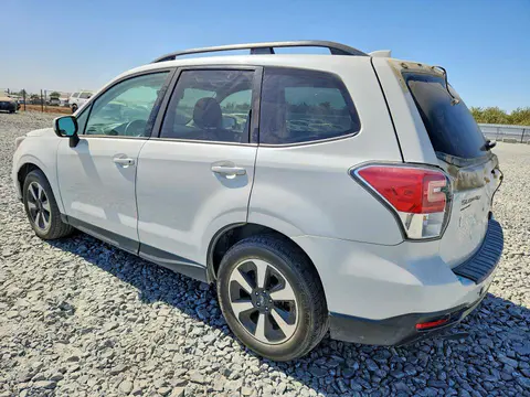 2018 Subaru Forester VIN JF2SJAEC6JH593804 фото 2