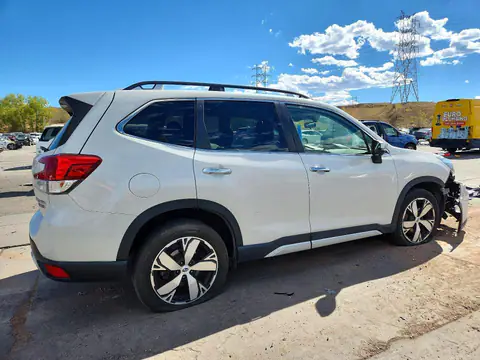 JF2SKAWC4KH466580 — 2019 Subaru Forester, photo 3 from Copart 14.10.2026, Front end