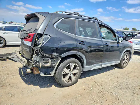 2020 Subaru Forester VIN JF2SKAXCXLH464977 фото 3