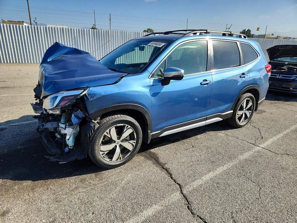 2021 Subaru Forester VIN JF2SKAXC9MH537421 фото 1