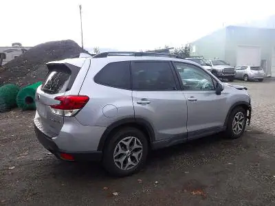 JF2SKAFC8MH571710 — 2021 Subaru Forester, zdjęcie 4 z Copart 27.10.2026, Przód