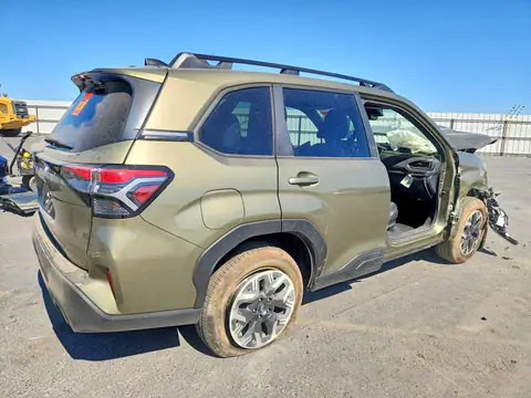 4S4SLDD63T3134408 — 2026 Subaru Forester, photo 3 from Copart 19.10.2026, Front end