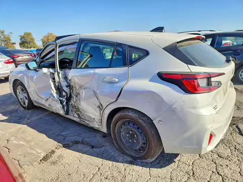 JF1GUABC3S8213289 — 2025 Subaru Impreza, foto 2 de Copart 26.10.2026, Lateral