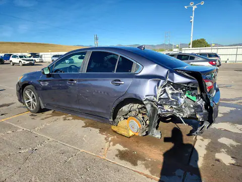 4S3BNAK64H3017086 — 2017 Subaru Legacy, photo 2 from Copart 30.09.2026, Rear end