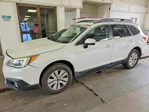 4S4BSAEC2F3211957 — 2015 Subaru Outback, Передня частина (Front End), фото до ремонту