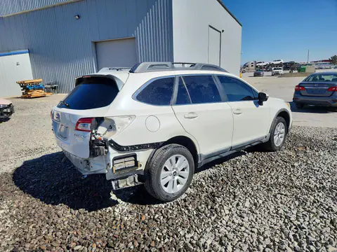 4S4BSAHC7F3298038 — 2015 Subaru Outback, zdjęcie 3 z Copart 15.10.2026, Tył