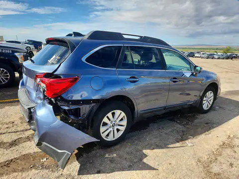 4S4BSAHC6H3325751 — 2017 Subaru Outback, photo 3 from Copart 15.10.2026, Rear end