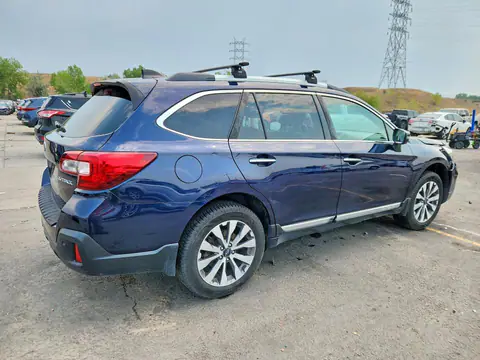4S4BSATC6J3310051 — 2018 Subaru Outback, photo 3 from Copart 30.09.2026, Front end